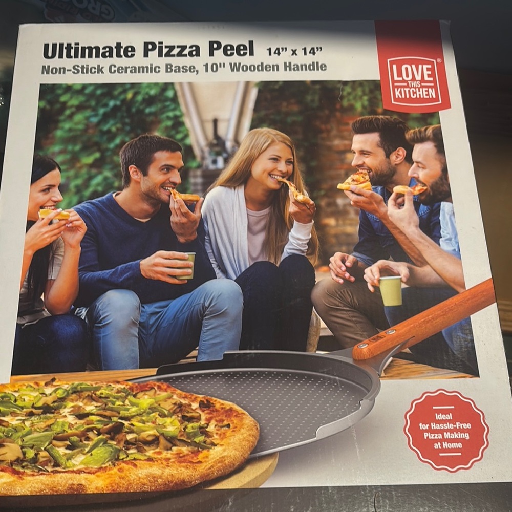 Black and Brown Bakeware for the Modern Kitchen